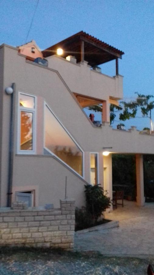 Apartments Villa Marija Gornji Karin Kültér fotó